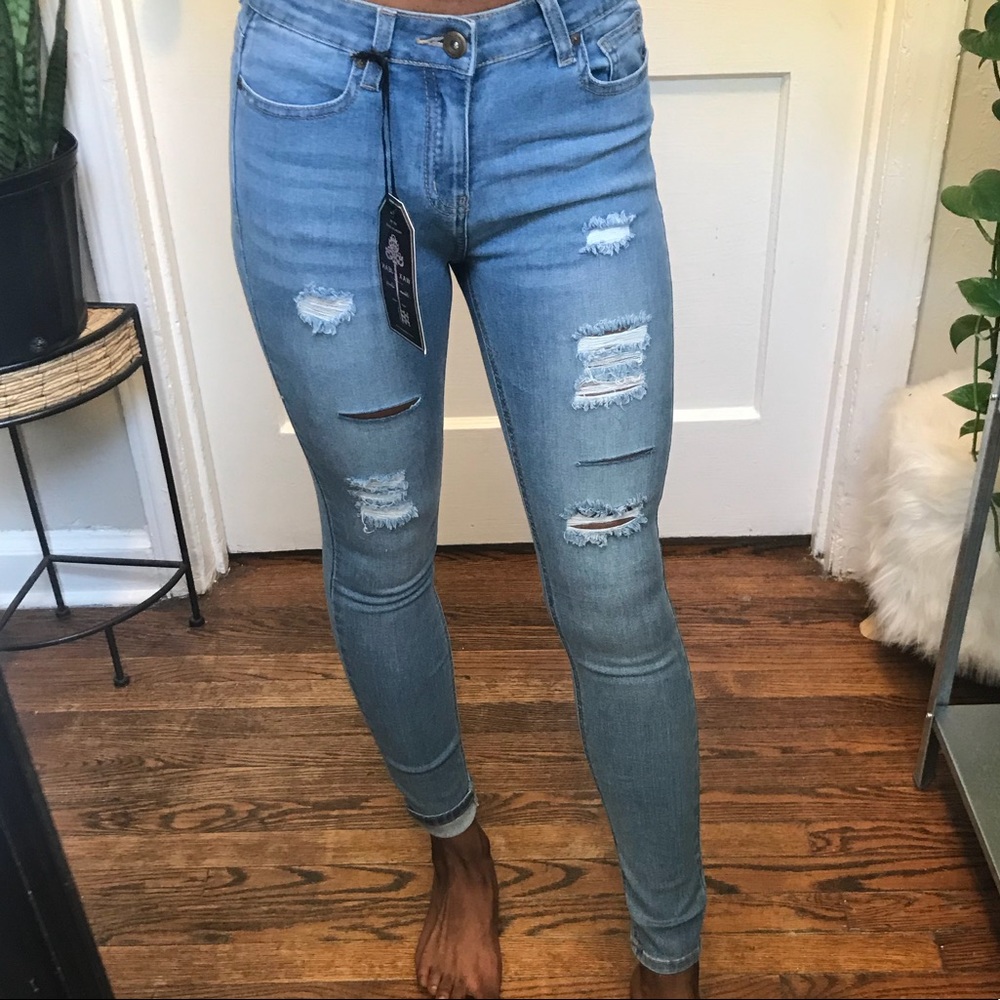 NWT distressed light blue skinny jeans